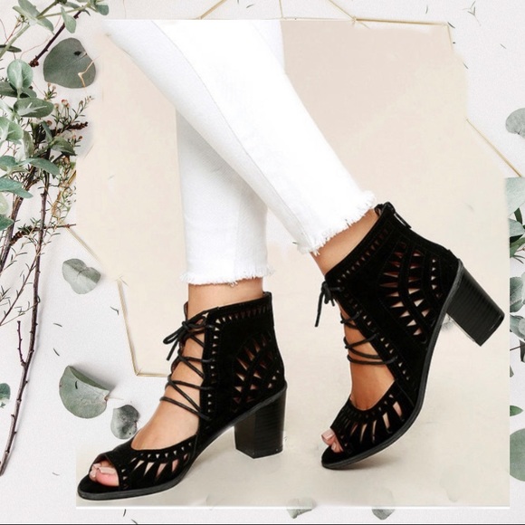 Vince Camuto Tarita Cutout Lace-Up Booties. - Picture 10 of 10